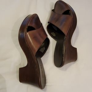 Kenneth Cole Reaction Sandals Head Light Design